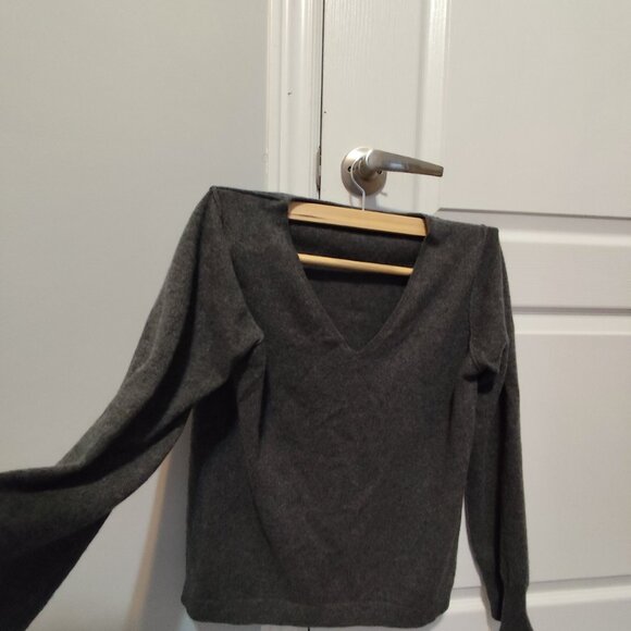 Women's V-Neck Sweater in Gray - Picture 2 of 5